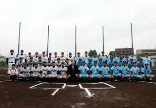 東京都市大学付属高等学校・東京都市大学等々力高等学校による「2014年度 硬式野球部対抗戦」が開催されました
